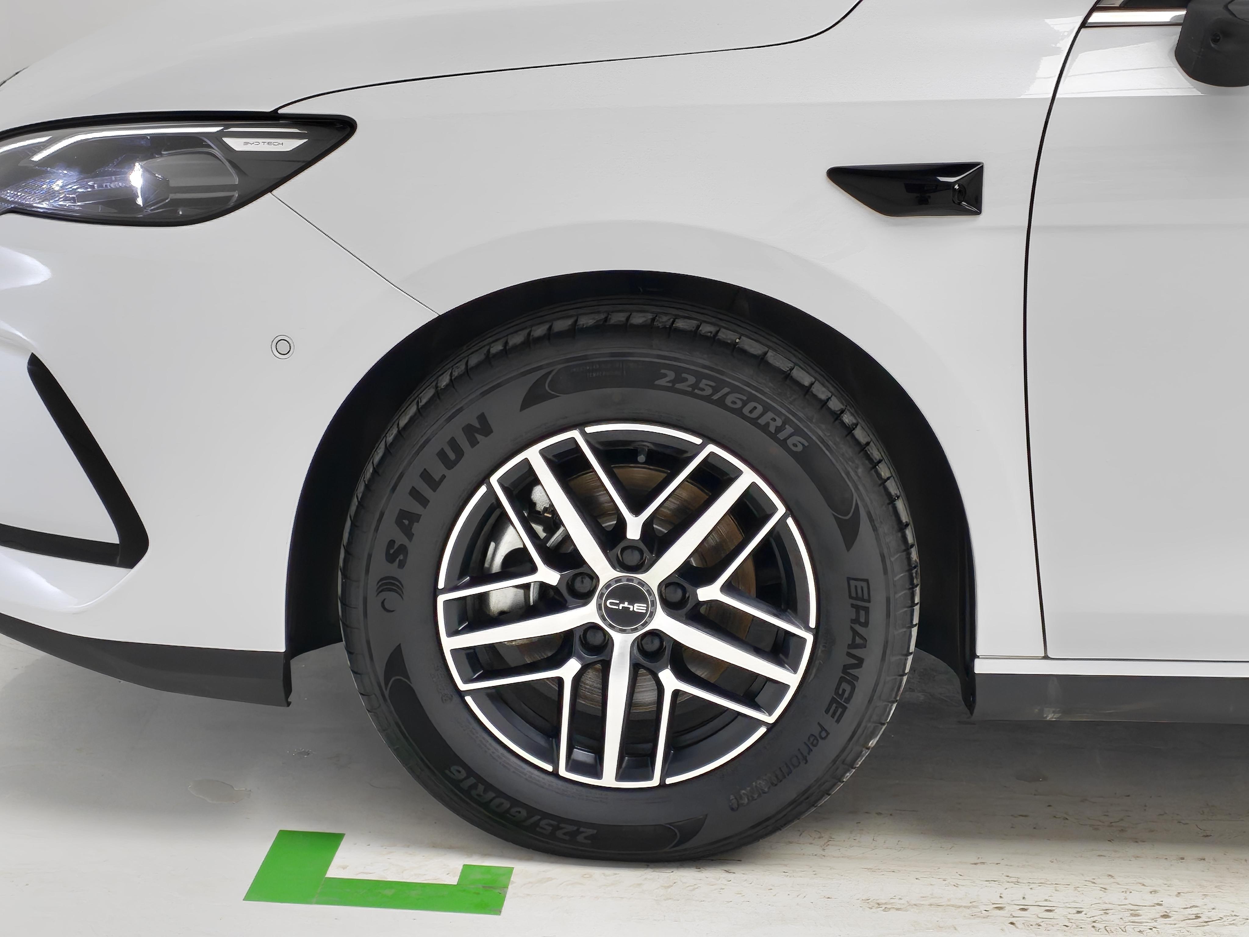 BYD Seal 05 2025 thumb 7