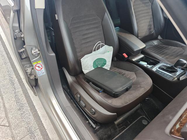 Volkswagen Magotan 2012 thumb 9
