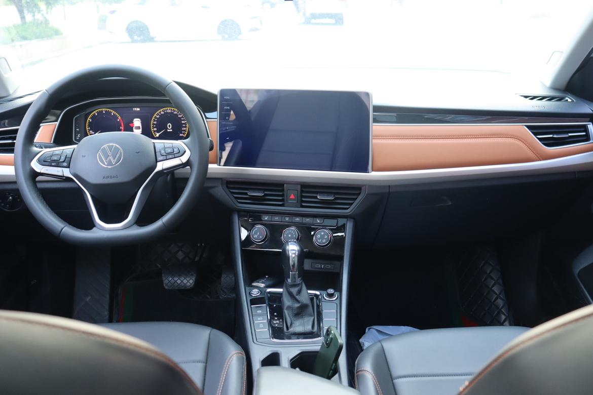 Volkswagen Bora 2023 thumb 6
