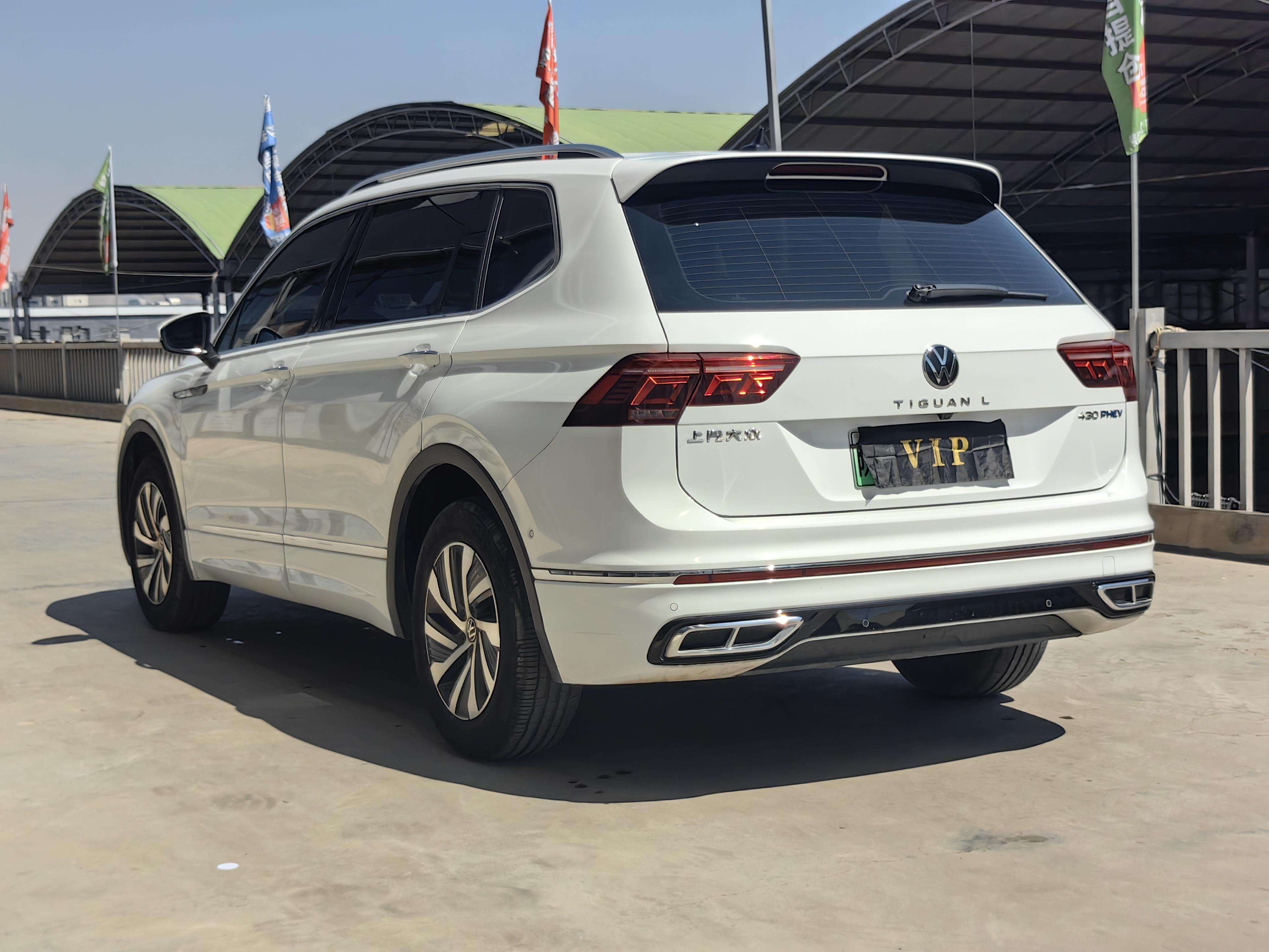 Volkswagen Tiguan 2023 thumb 2