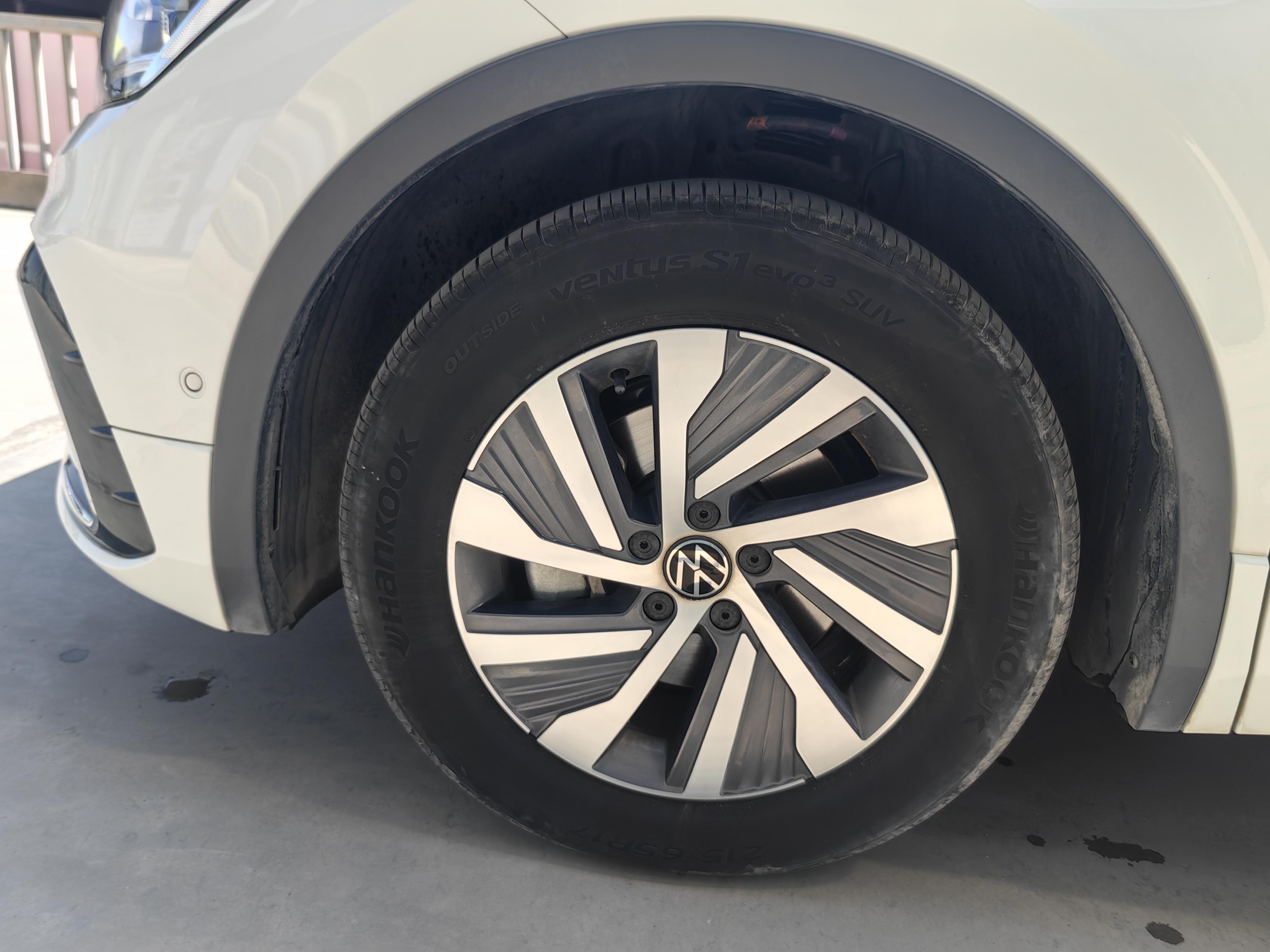 Volkswagen Tiguan 2023 thumb 5