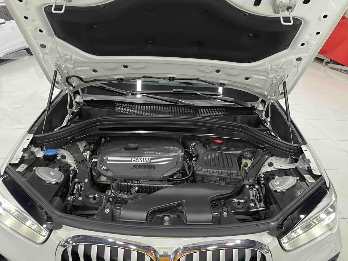 BMW X1 2022 thumb 5