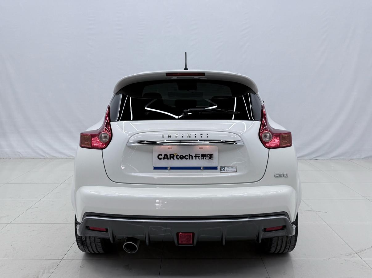 Infiniti ESQ 2014 thumb 3
