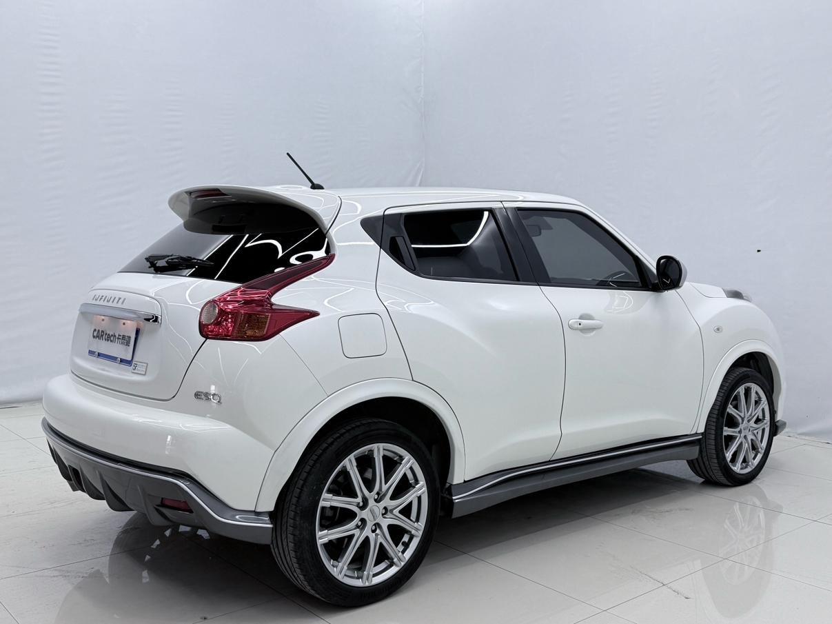 Infiniti ESQ 2014 thumb 4