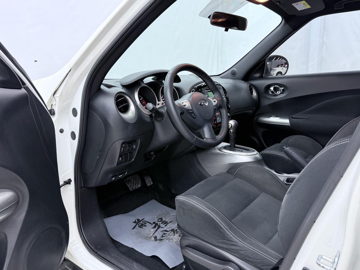 Infiniti ESQ 2014 thumb 12