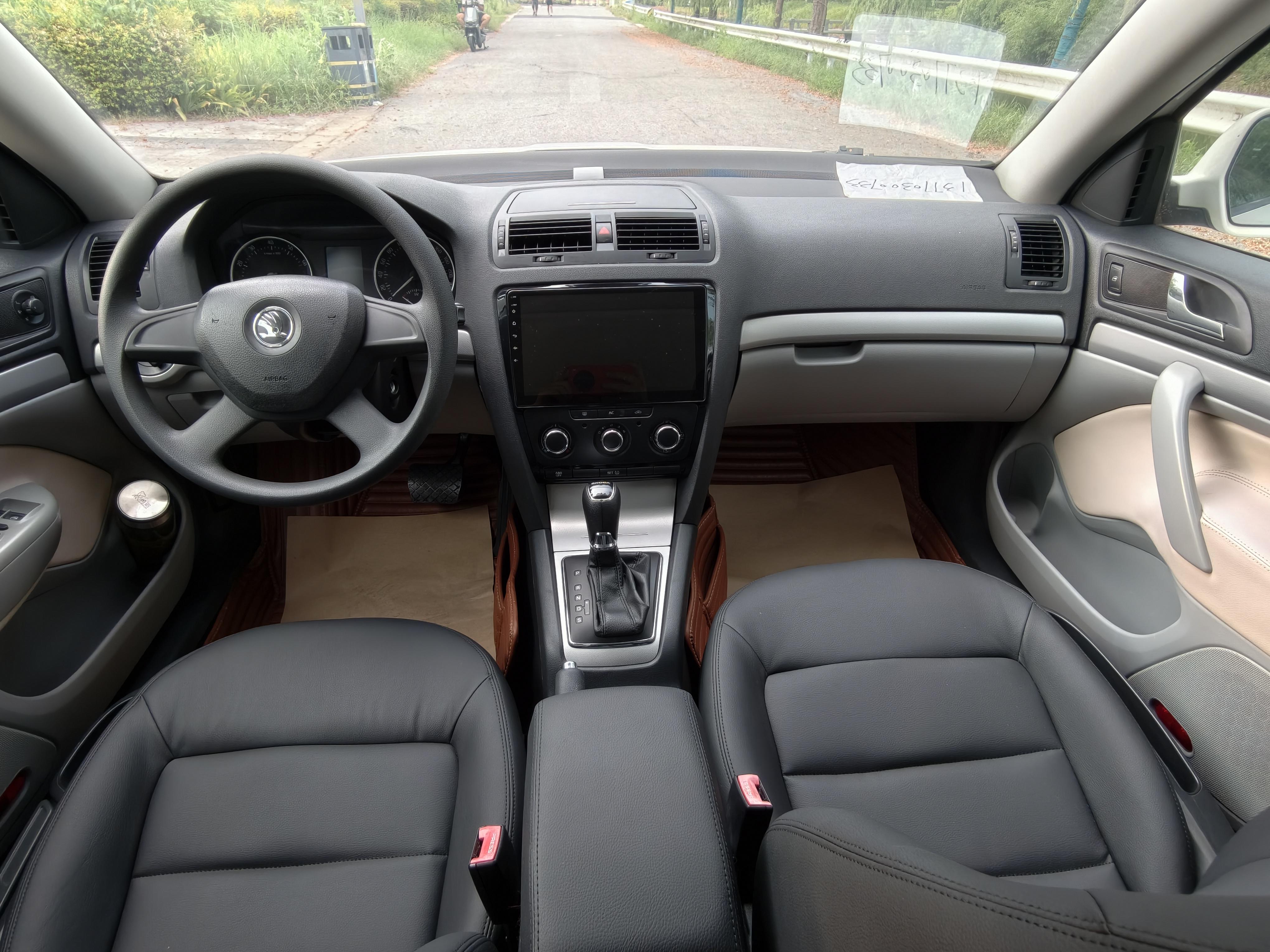 Skoda Ming Rui 2014 thumb 6