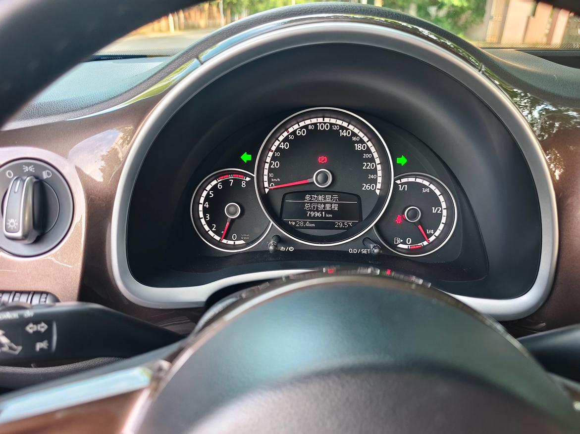 Volkswagen Beetle 2015 thumb 8