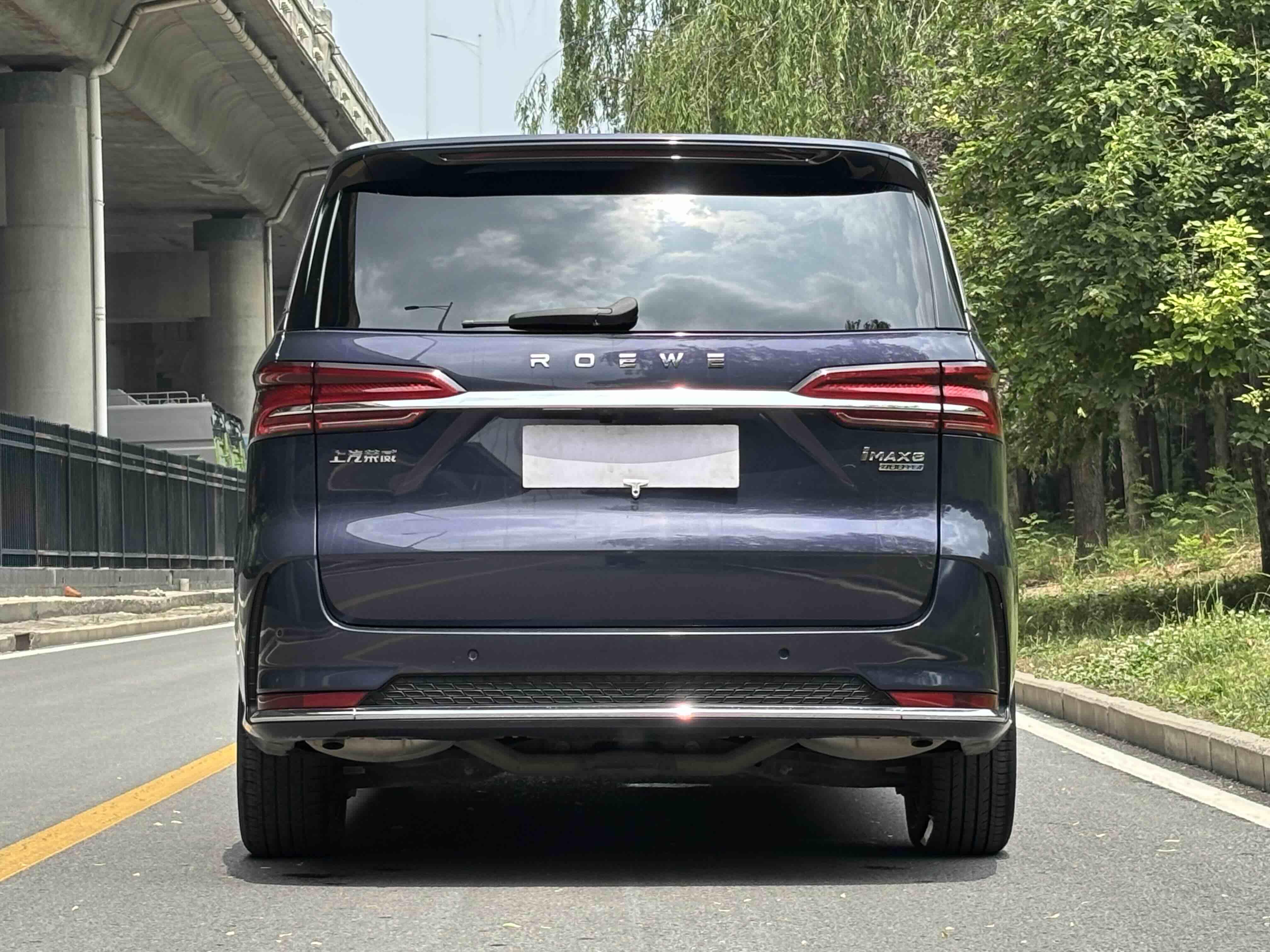 Roewe iMAX8 2021 thumb 3