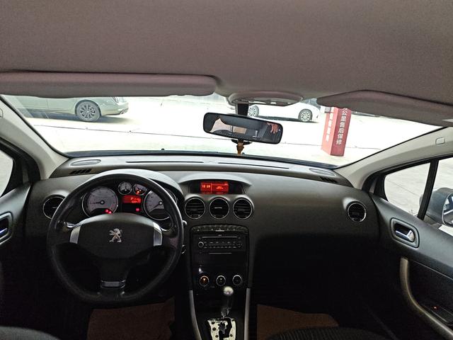 Peugeot 408 2013 thumb 3