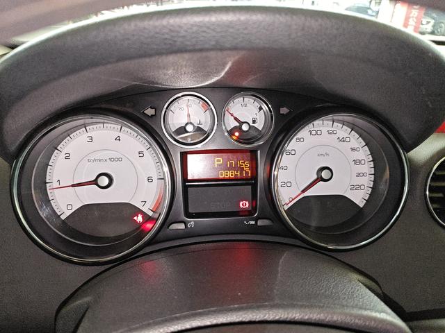 Peugeot 408 2013 thumb 5
