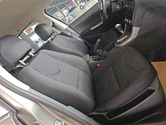Peugeot 408 2013 thumb 9