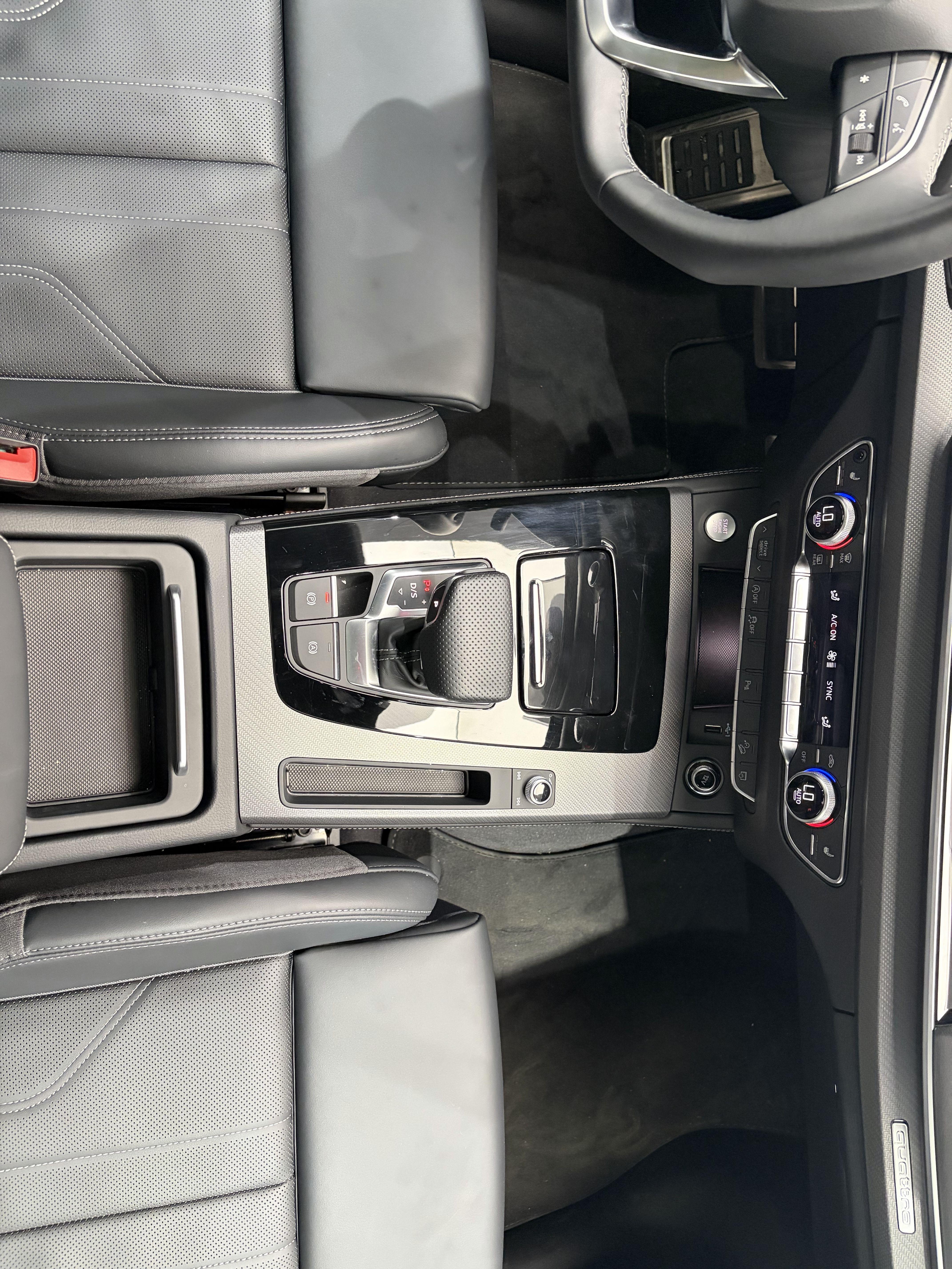 Audi Q5 2025 thumb 10