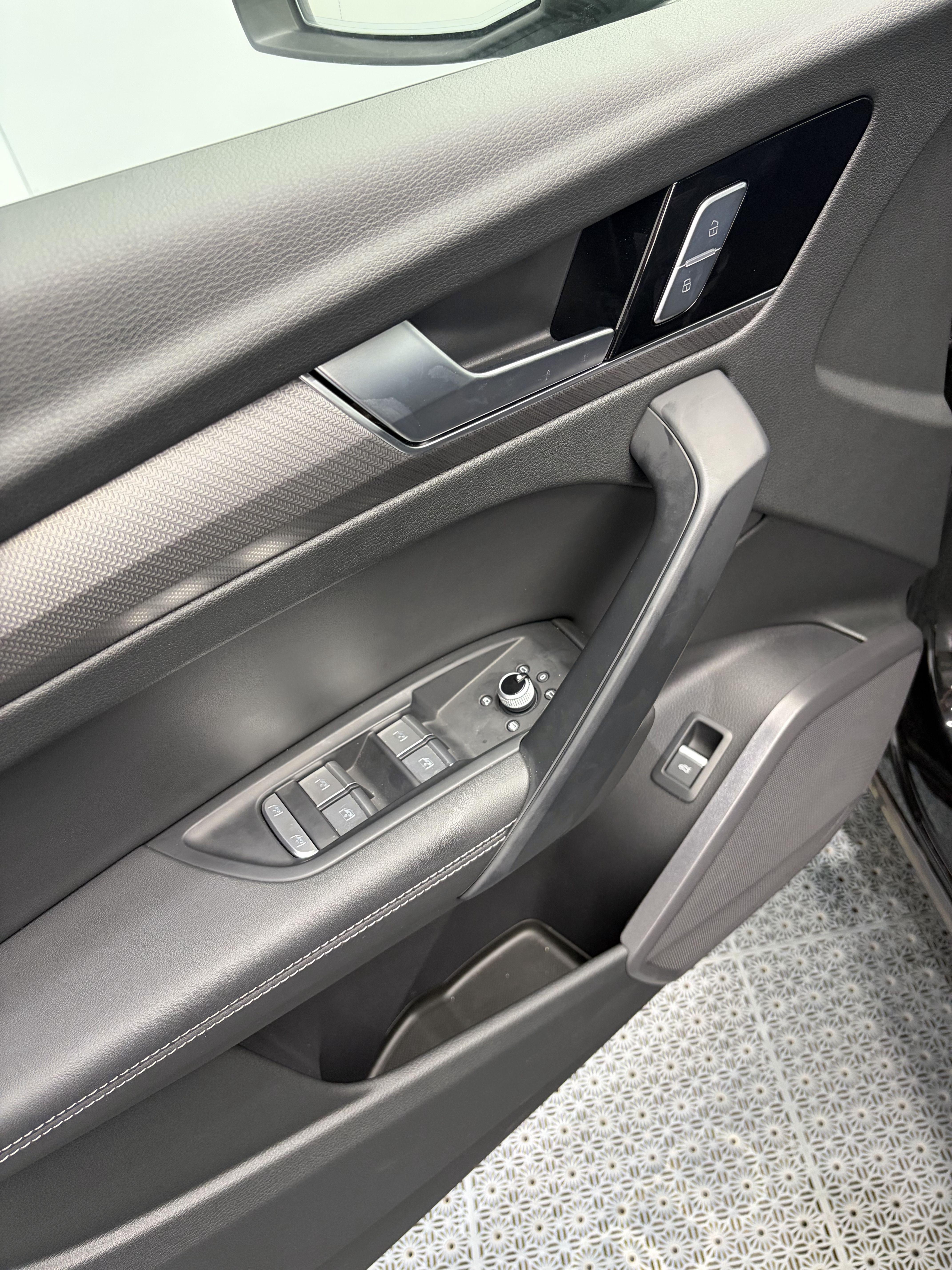 Audi Q5 2025 thumb 11