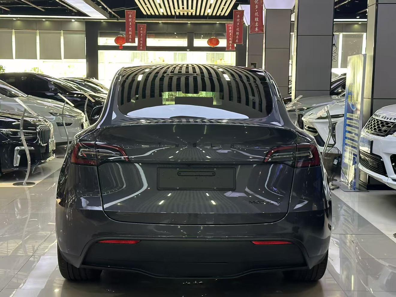 Tesla Model Y 2021 thumb 4