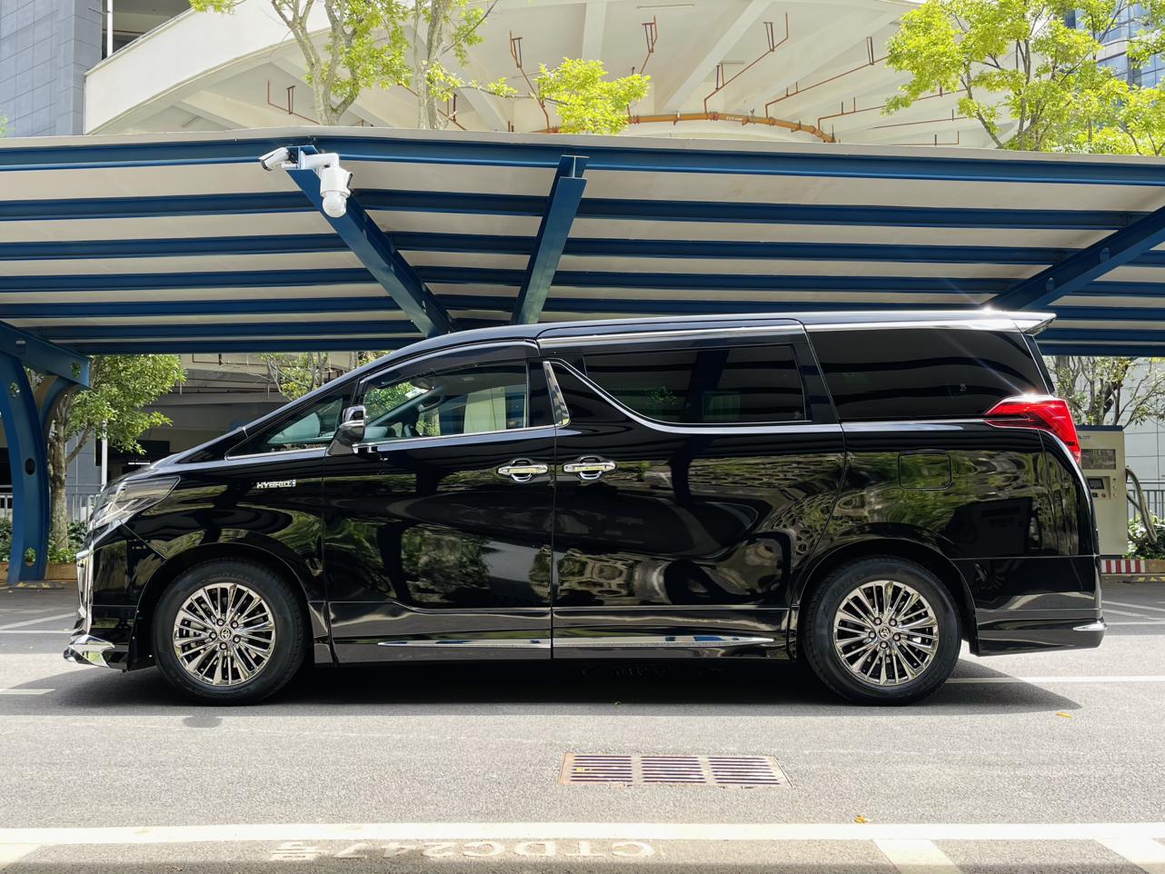 Toyota Alphard 2021 thumb 2