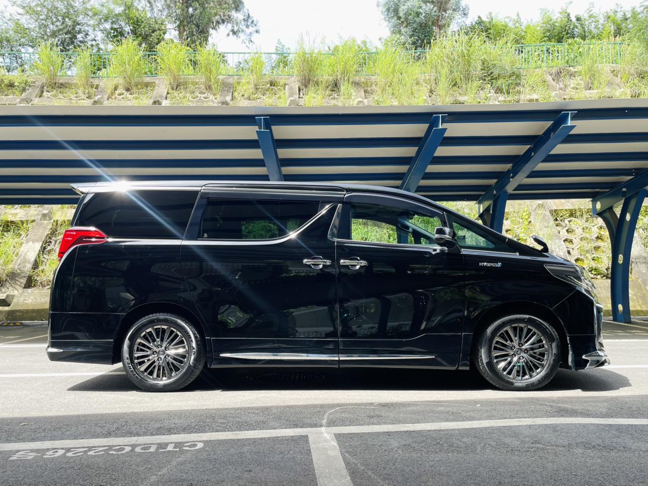 Toyota Alphard 2021 thumb 6