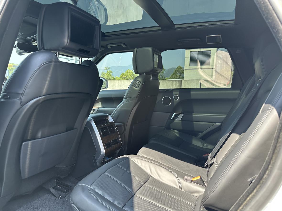 Land Rover PHEV 2019 thumb 8