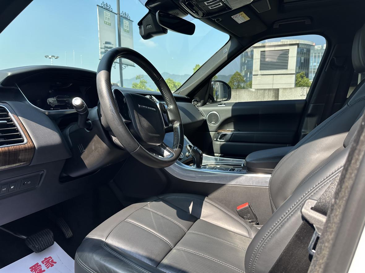 Land Rover PHEV 2019 thumb 10