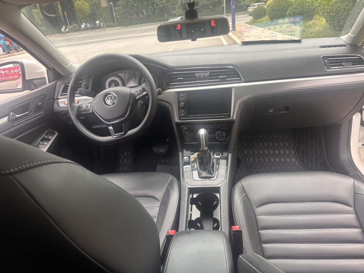 Volkswagen Lamando 2019 thumb 6