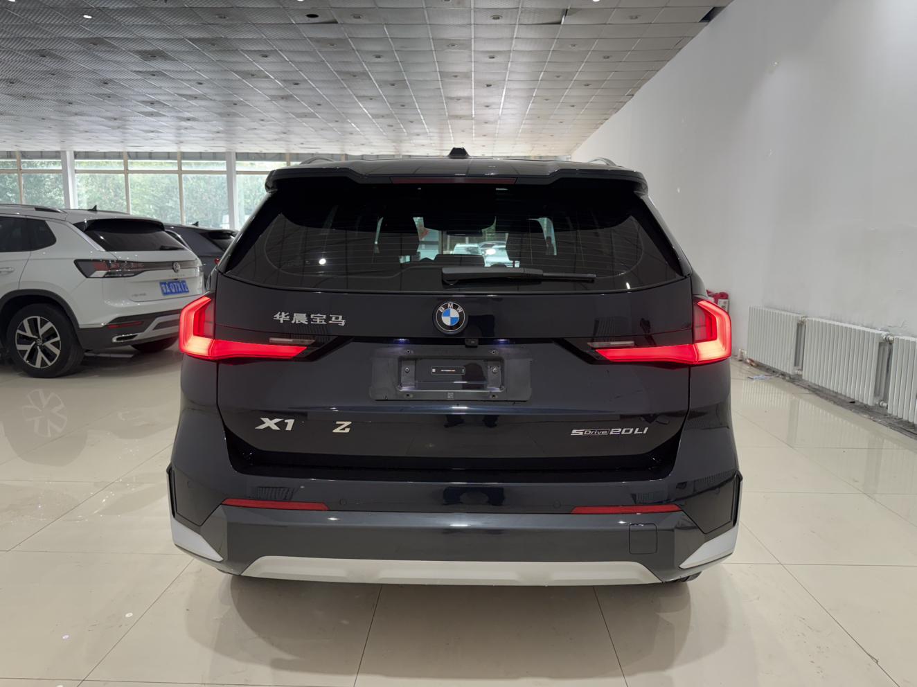 BMW X1 2023 thumb 3