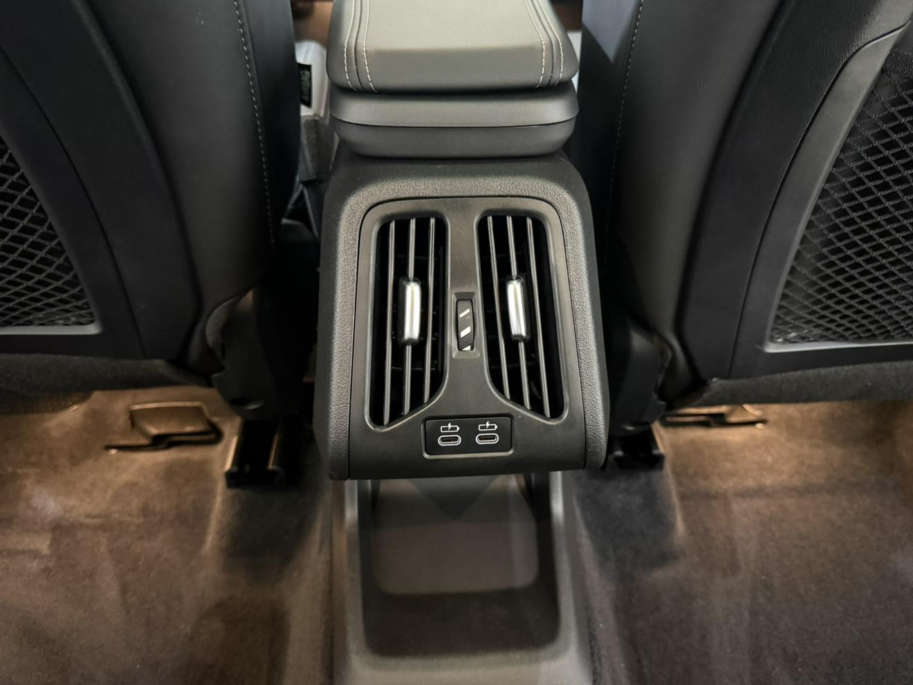 BMW X1 2023 thumb 6