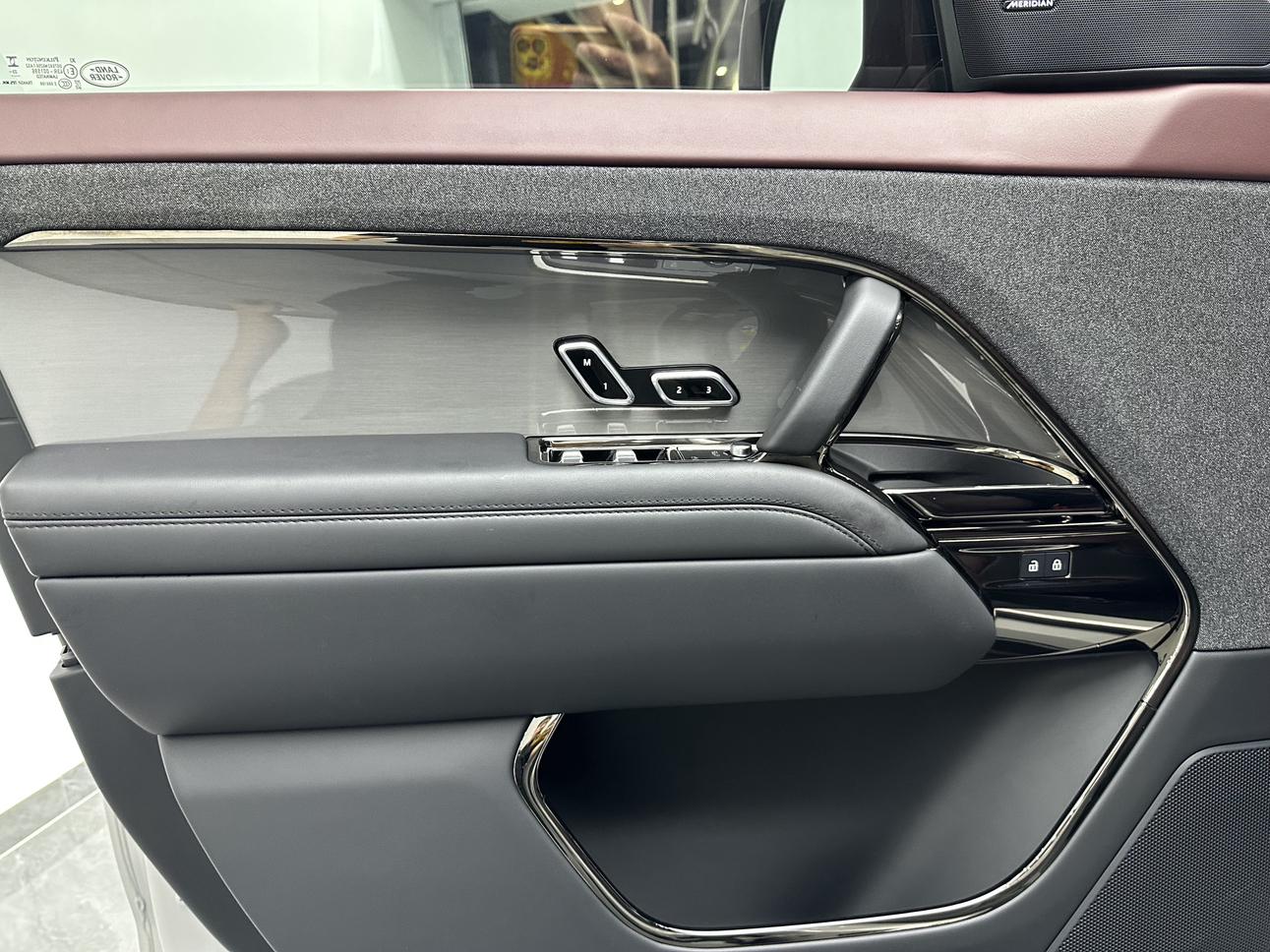 Land Rover Range Rover Sport 2024 thumb 9