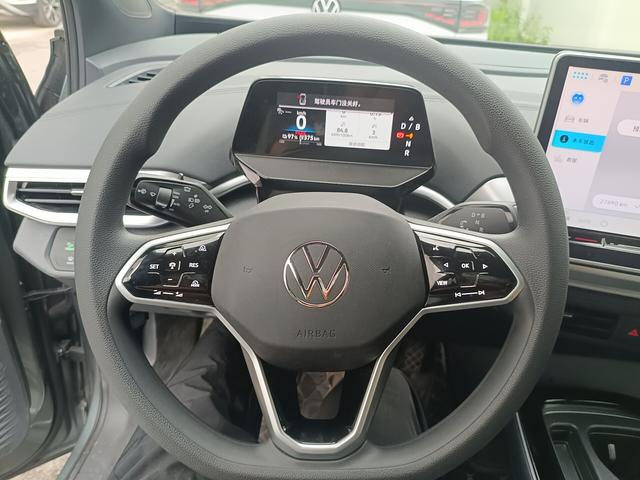 Volkswagen ID.4 2025 thumb 6