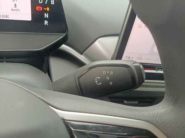 Volkswagen ID.4 2025 thumb 7