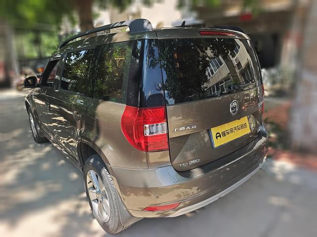 Skoda Yeti 2016 thumb 2