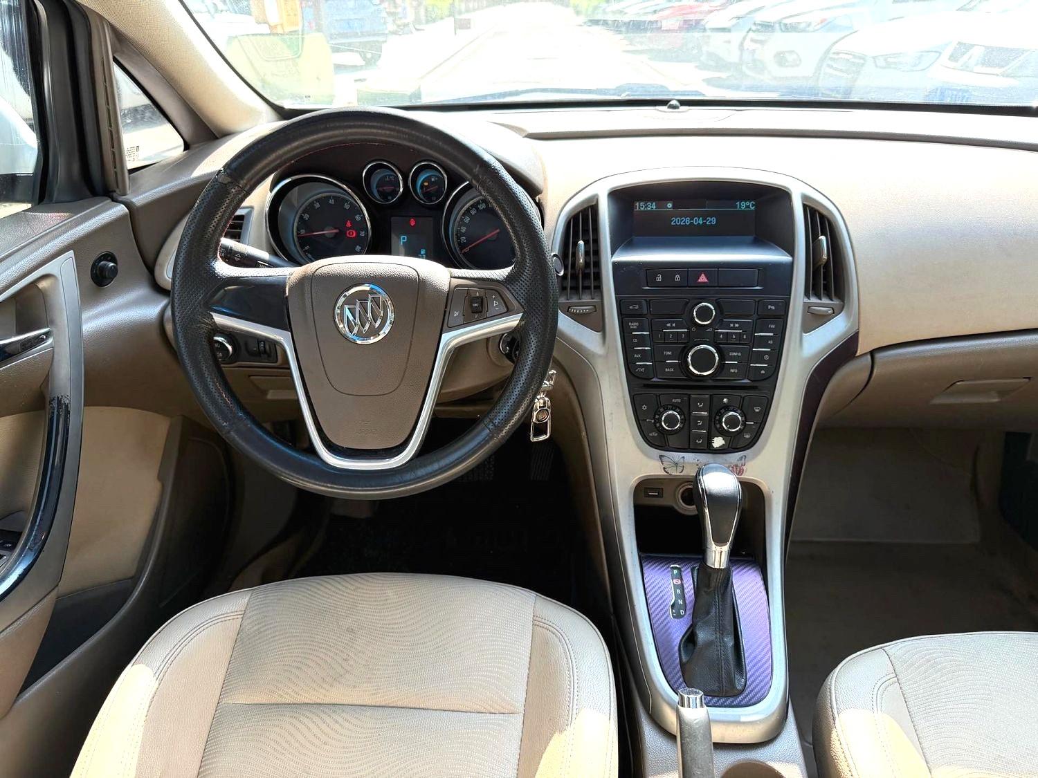 Buick Excelle 2013 thumb 8