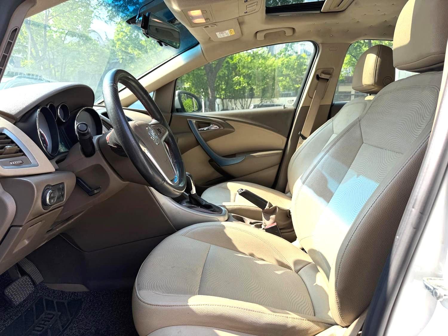 Buick Excelle 2013 thumb 9