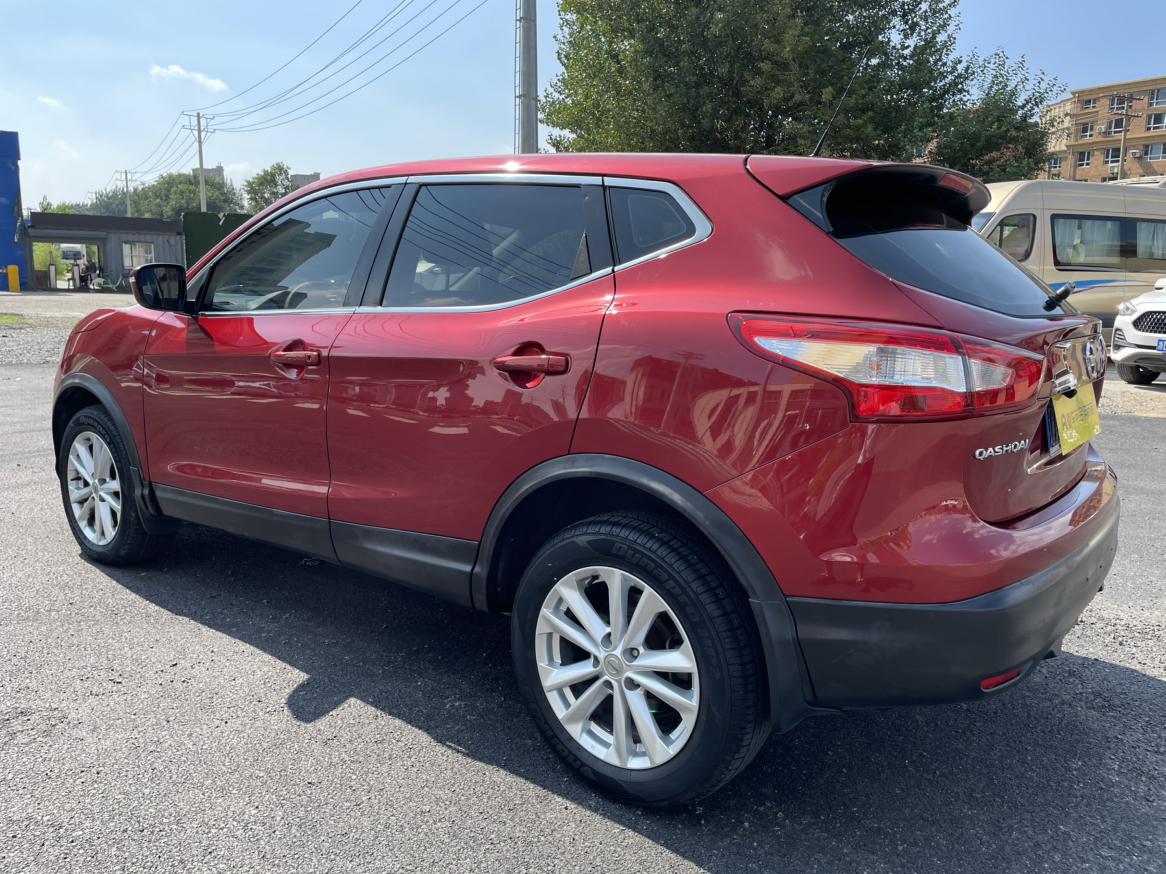 Nissan Qashqai+2 2016 thumb 2