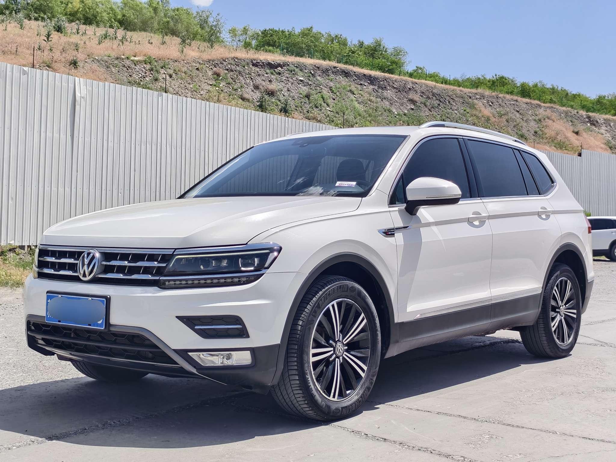 Volkswagen Tiguan 2018 thumb 8