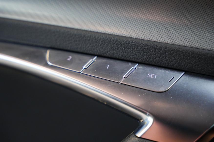 Audi A6 2021 thumb 8