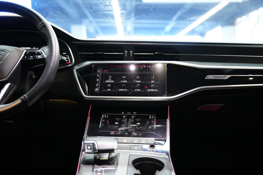 Audi A6 2021 thumb 9