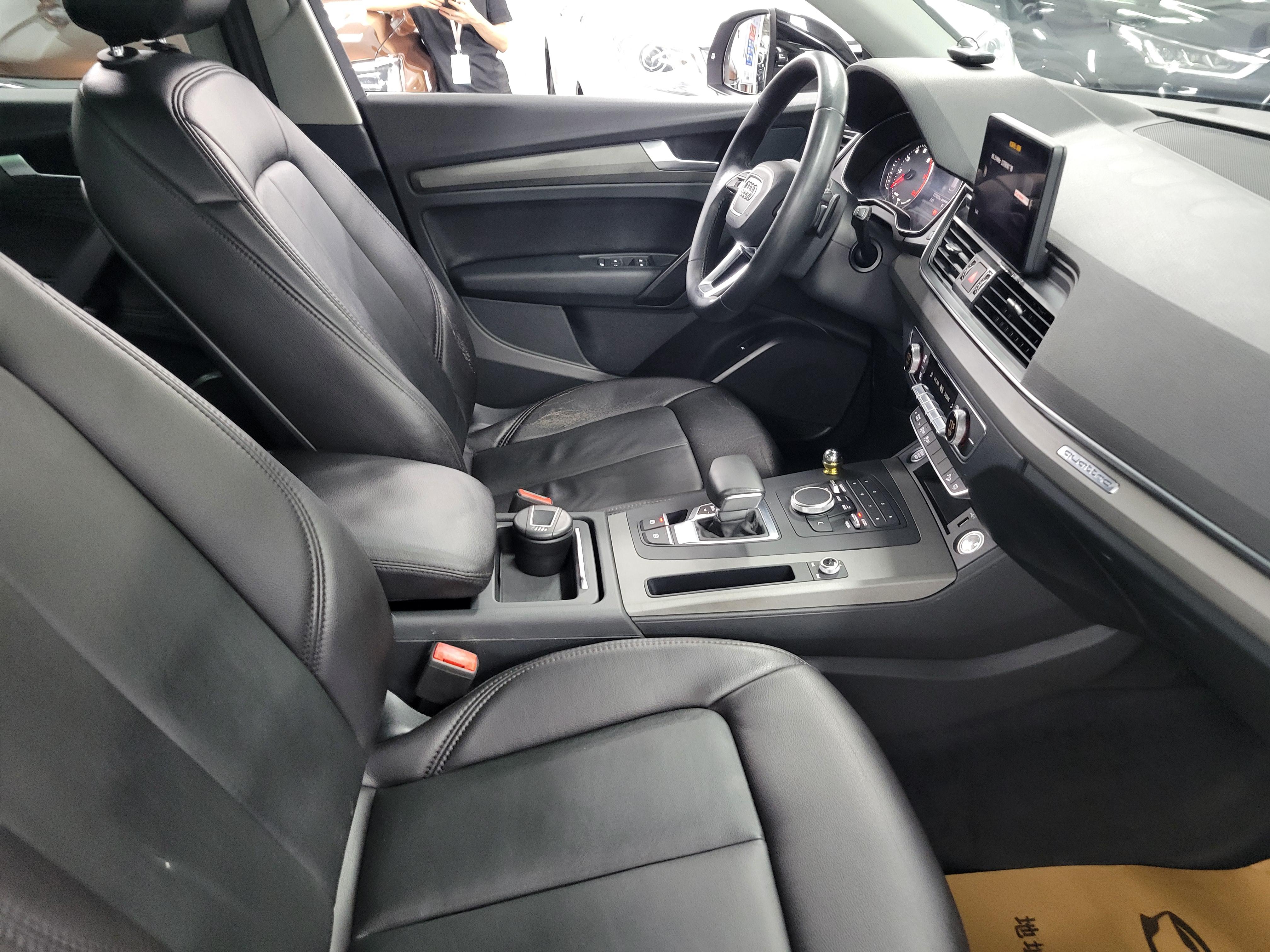 Audi Q5 2018 thumb 8