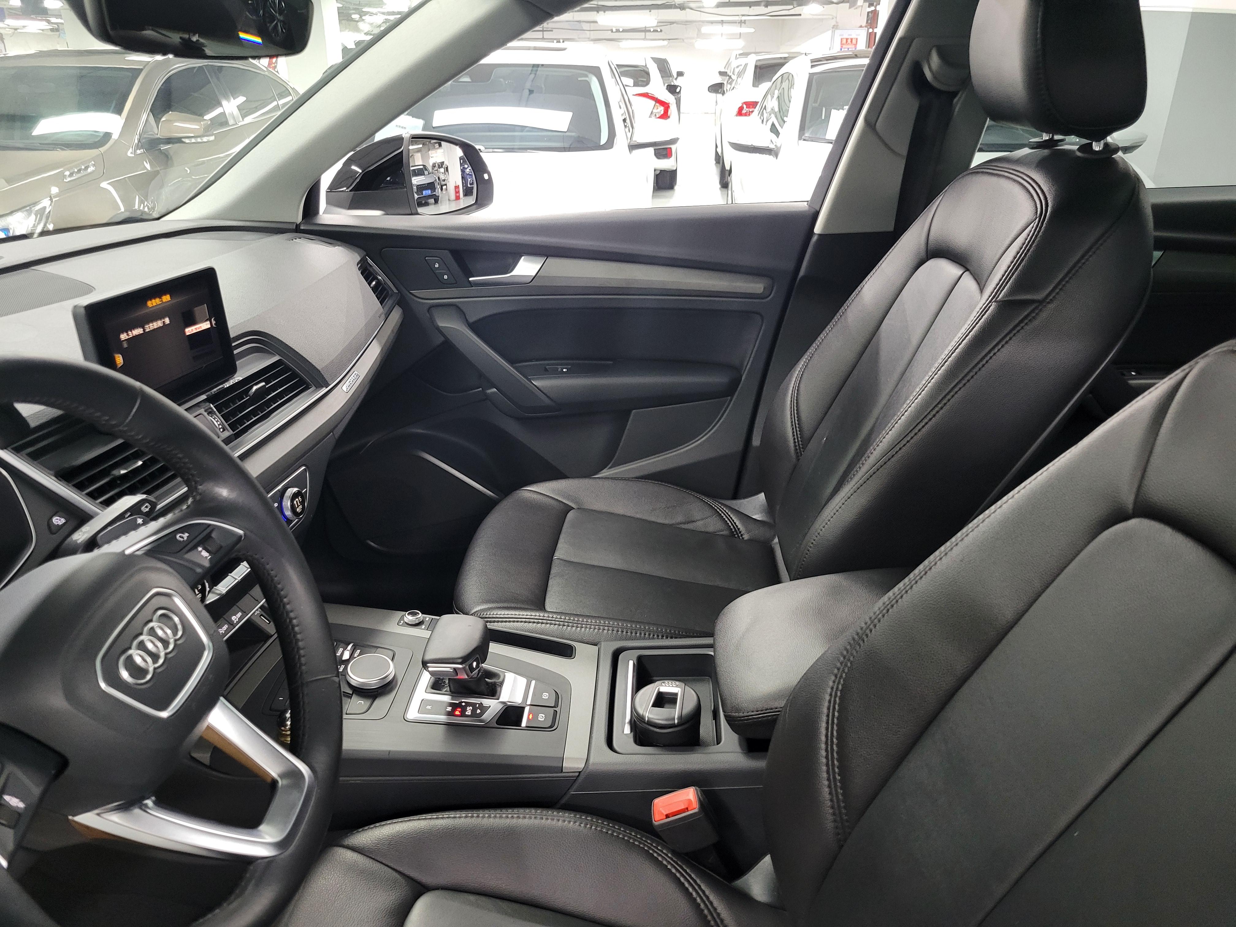 Audi Q5 2018 thumb 11