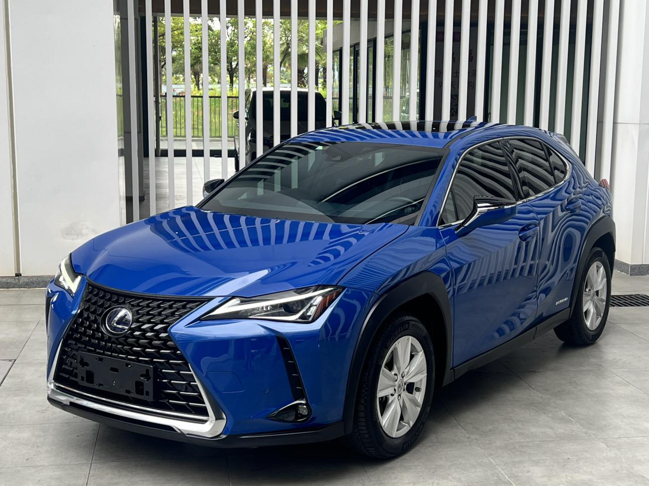 Lexus UX 2020 thumb 10