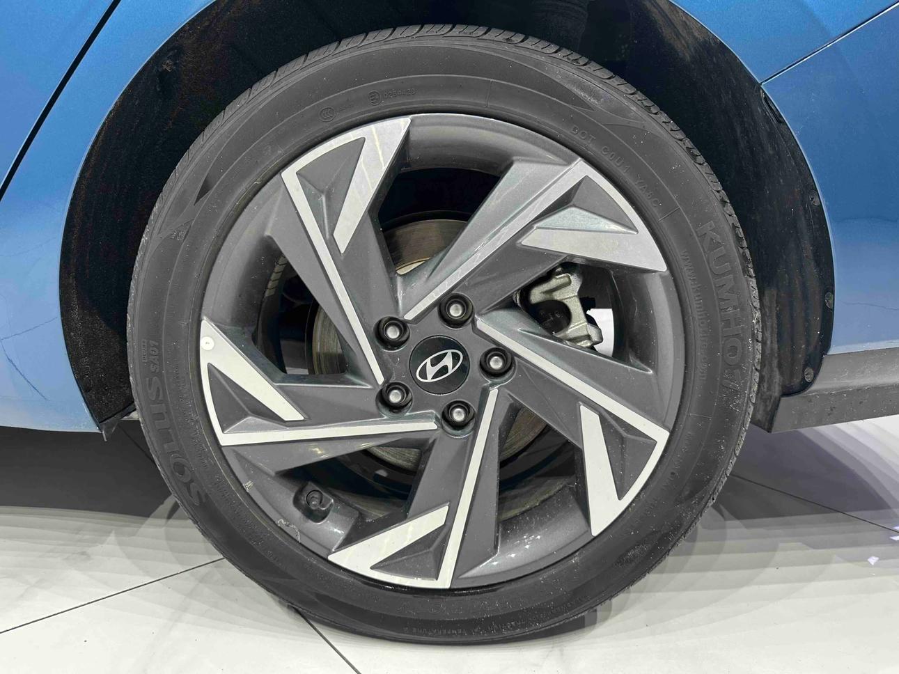 Hyundai Elantra 2023 thumb 5