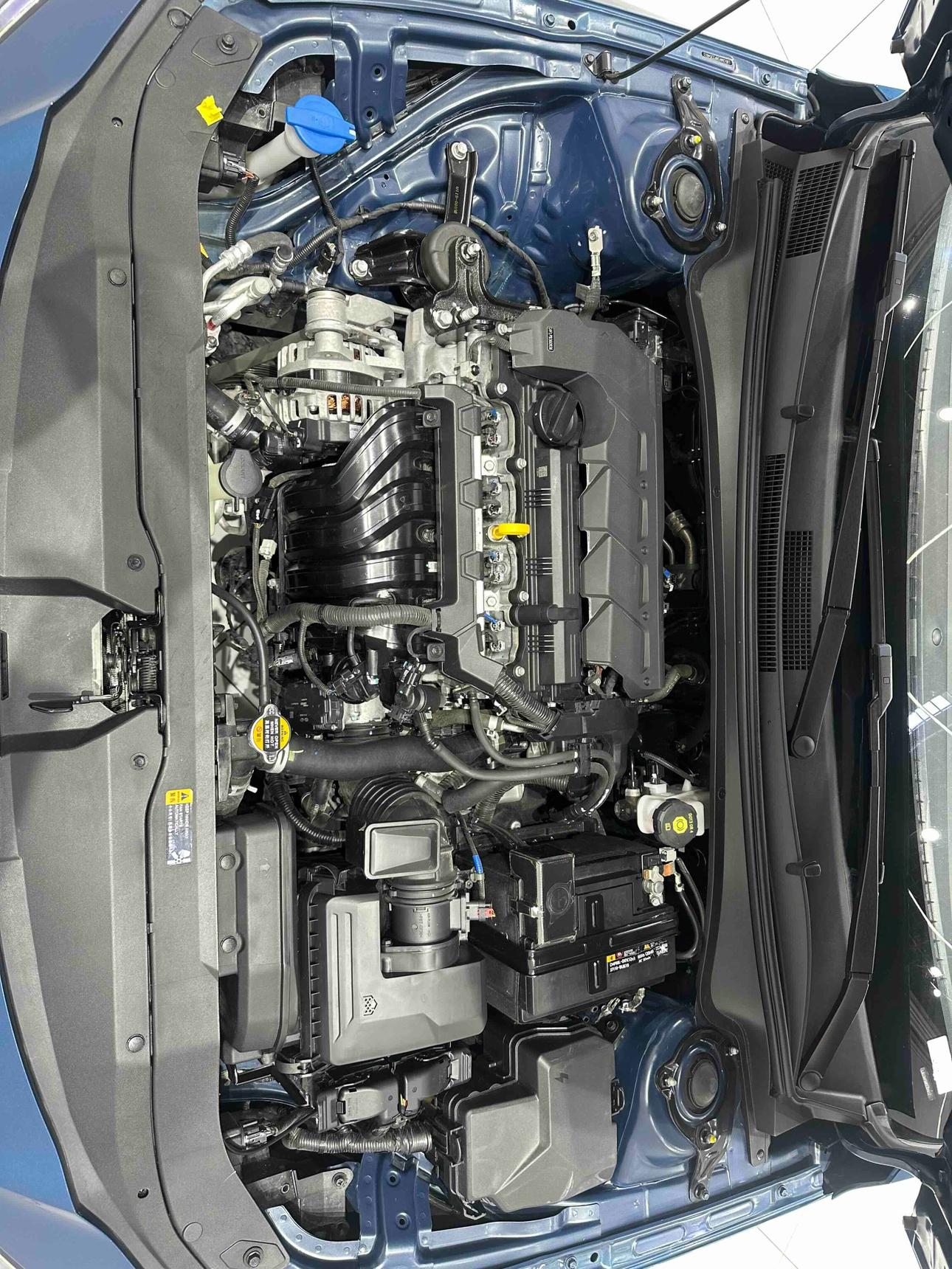 Hyundai Elantra 2023 thumb 6