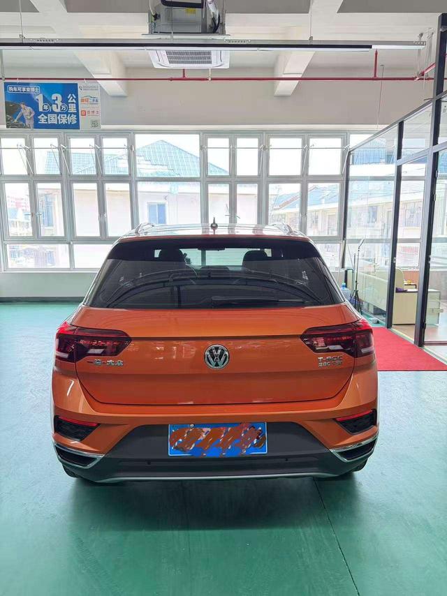 Volkswagen T-Roc 2019 thumb 3