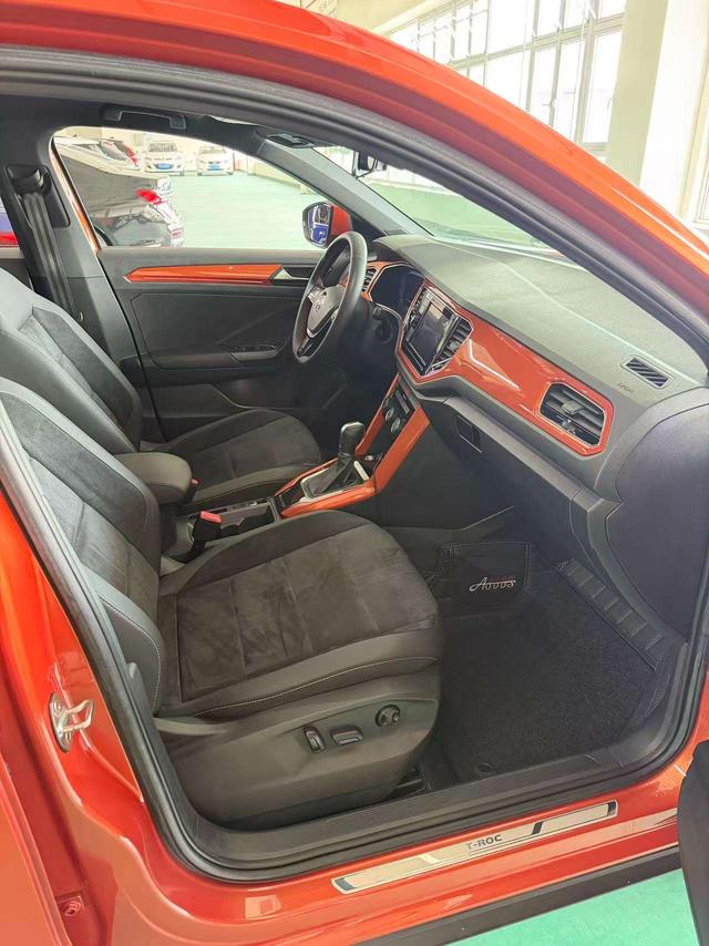 Volkswagen T-Roc 2019 thumb 6