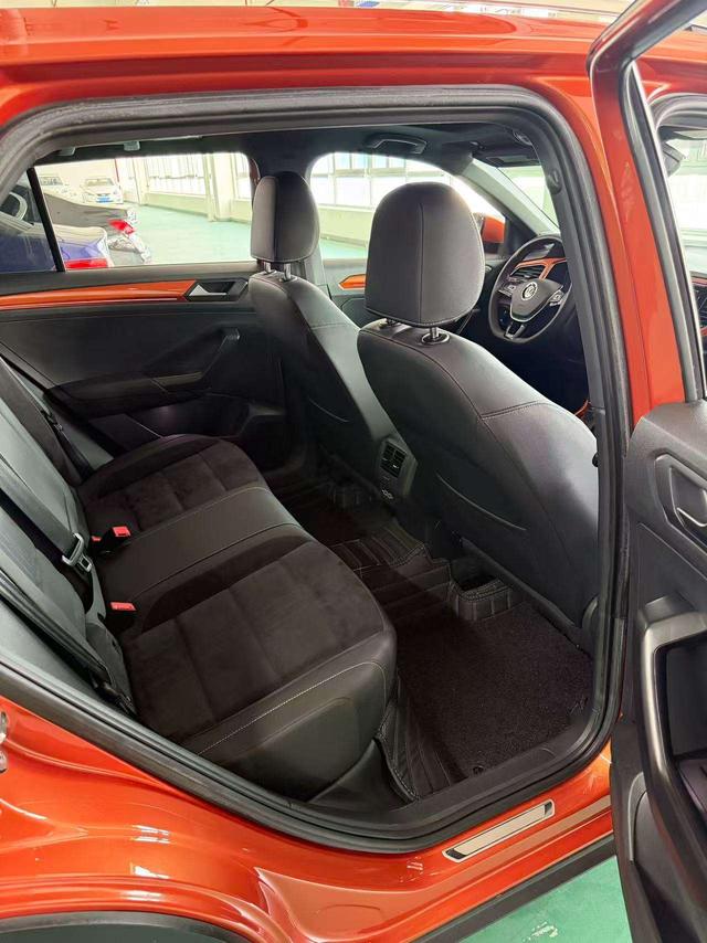 Volkswagen T-Roc 2019 thumb 7