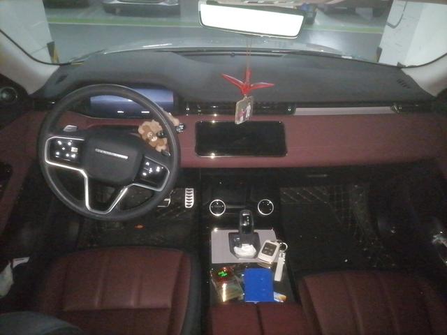 Land Rover Evoque 2023 thumb 3