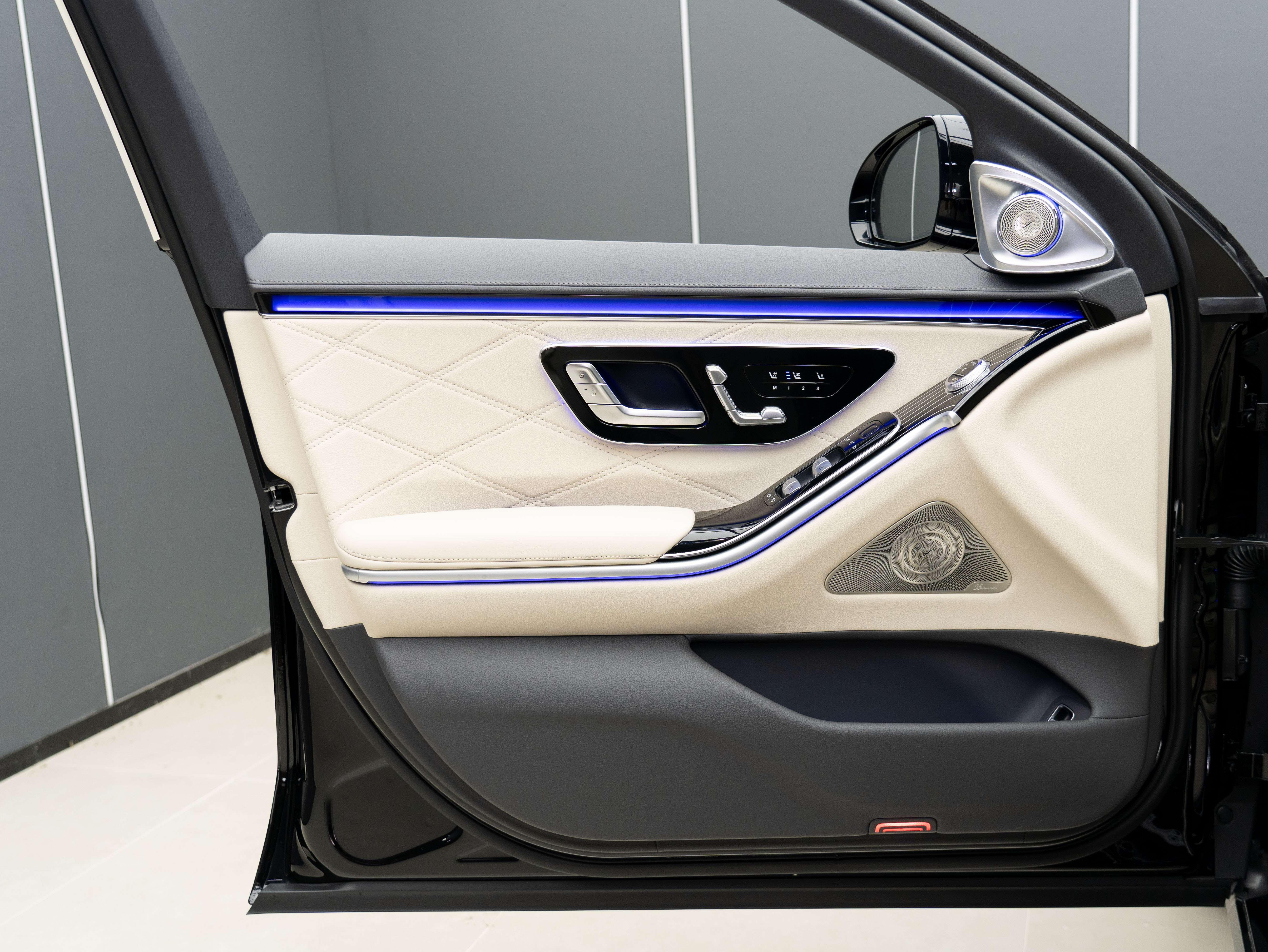 Mercedes-Benz S-Класс 2023 thumb 6