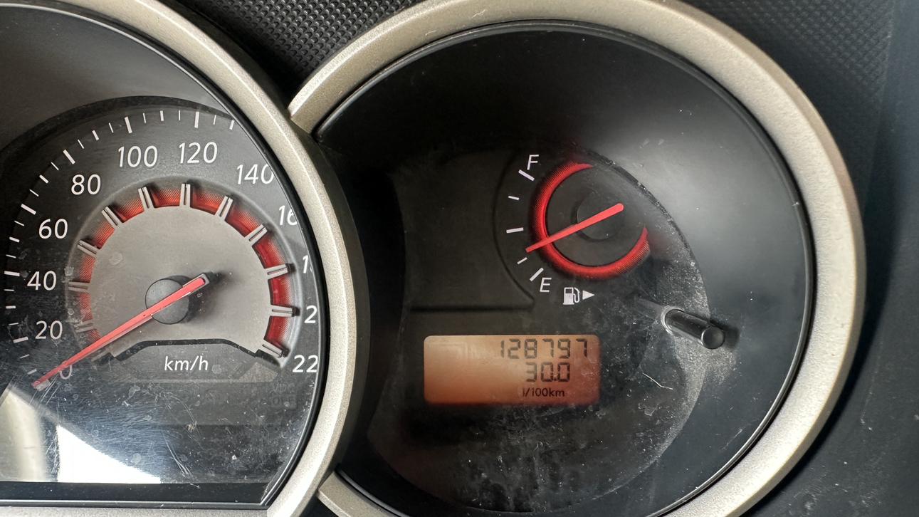 Nissan Sylphy 2012 thumb 10