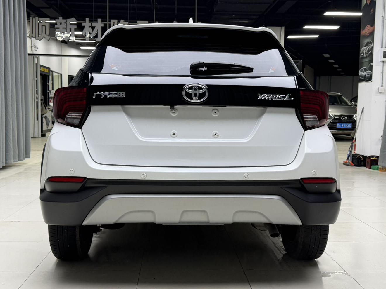 Toyota Yaris 2022 thumb 3