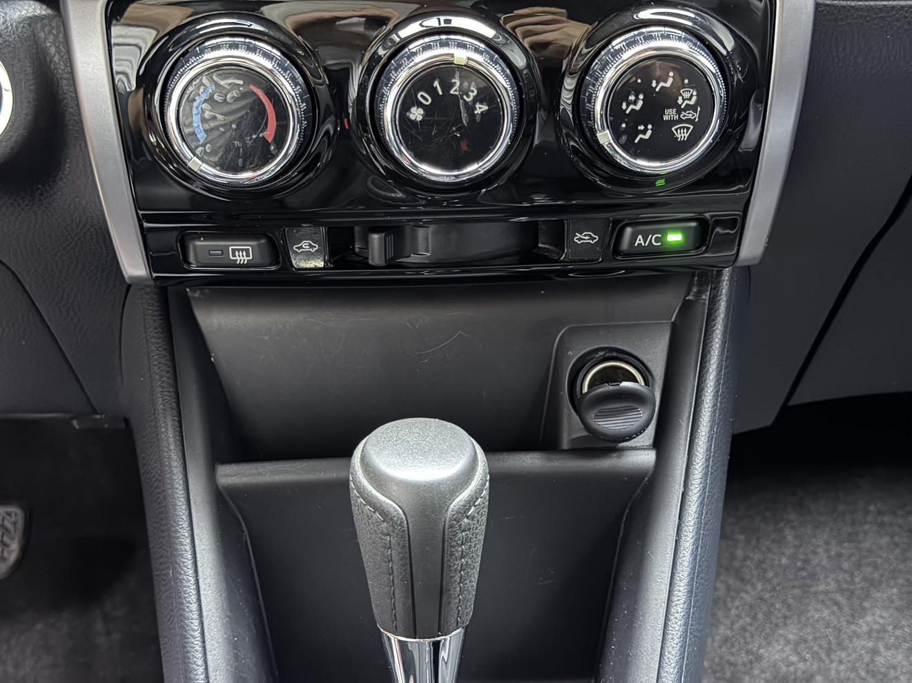 Toyota Yaris 2022 thumb 10