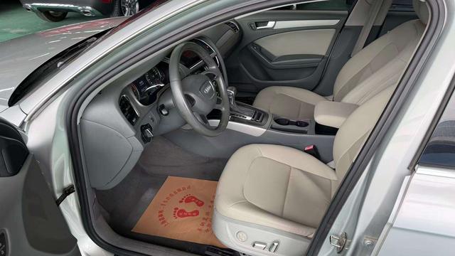 Audi A4 2013 thumb 8