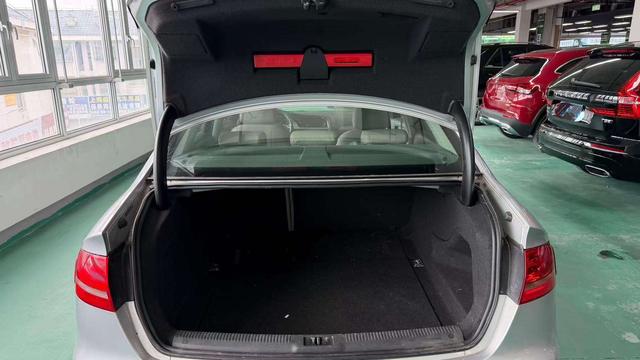 Audi A4 2013 thumb 11